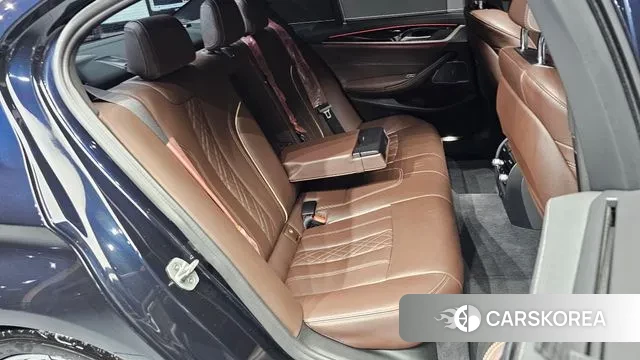 BMW 5 Series (G30) 2022 Черный из Кореи, фото 3