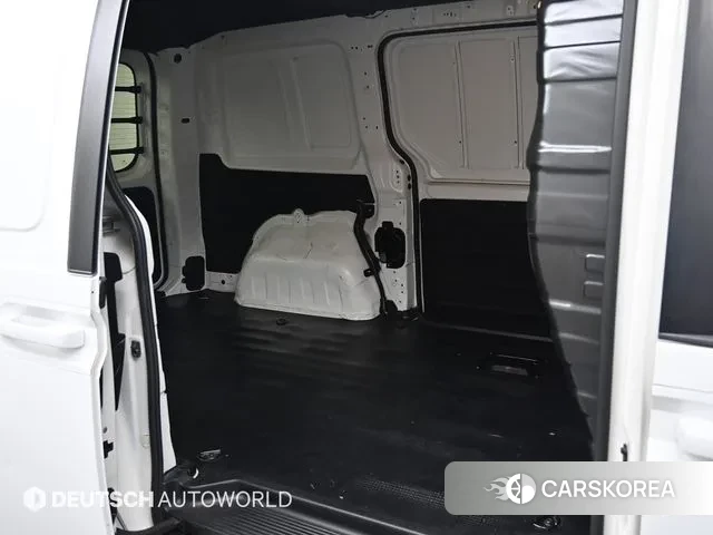 Hyundai Staria 2021 Белый из Кореи, фото 3