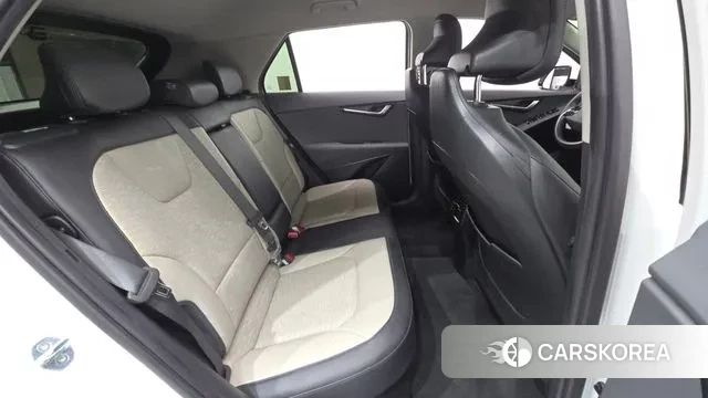 Kia Di Ol Nu Niro 2022 Белый из Кореи, фото 3