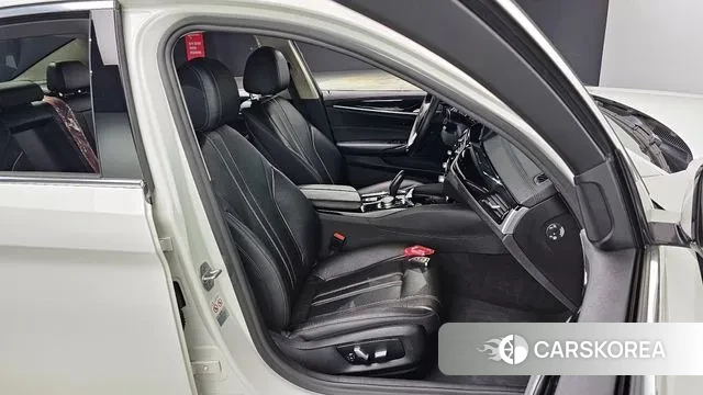 BMW 5 Series (G30) id 3182695 из Кореи 3