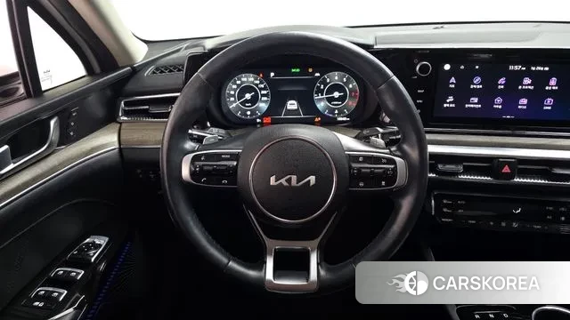 Kia K5 3rd generation 2023 Белый из Кореи, фото 3
