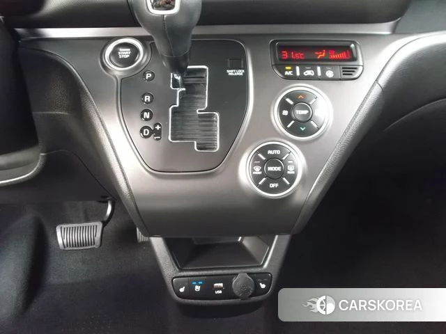 Kia The New Kia Ray 2023 Белый из Кореи, фото 3