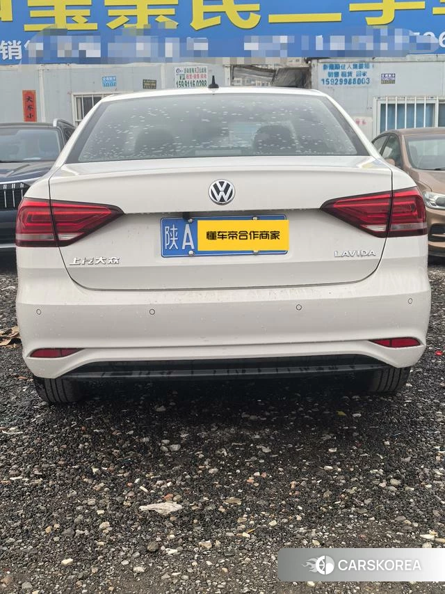 Volkswagen Lavida 2022 Белый из Китая, фото 3