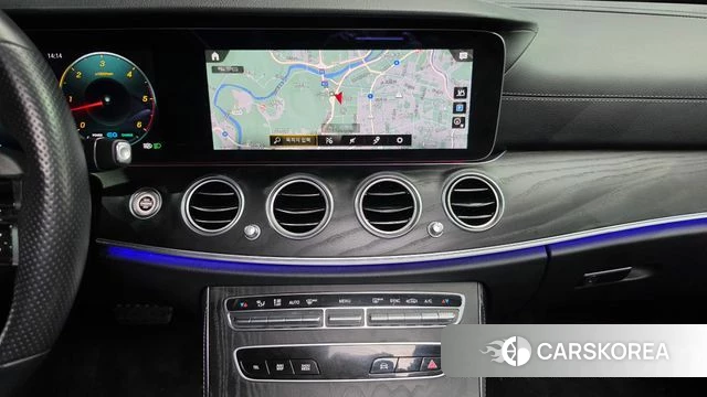 Mercedes-Benz E-Class W213 2022 Серый из Кореи, фото 3