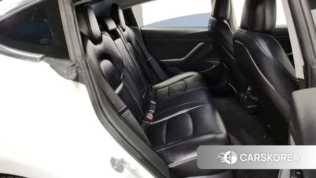 Tesla Model 3 2020 Белый из Кореи, фото 3