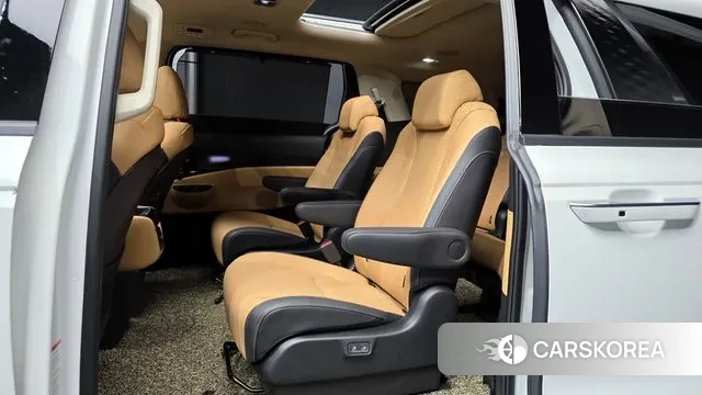 Kia Carnival 4th generation 2023 Белый из Кореи, фото 3