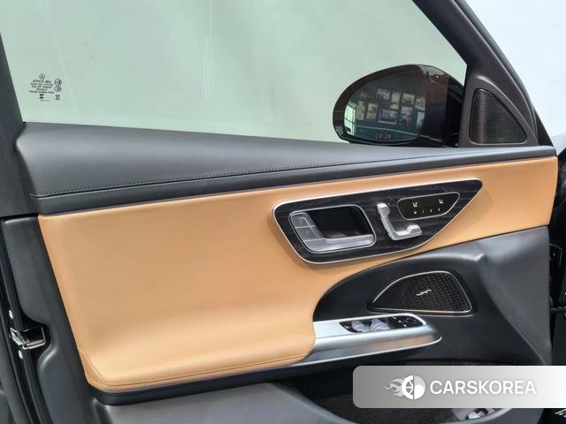Mercedes-Benz E-class 2024 Черный из Китая, фото 3