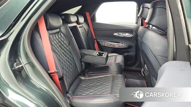 Genesis GV70 2022 Зеленый из Кореи, фото 3