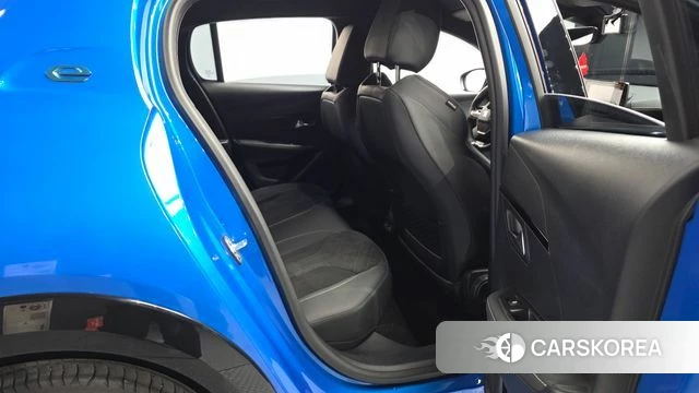 Peugeot e-208 second Generation 2023 Синий из Кореи, фото 3