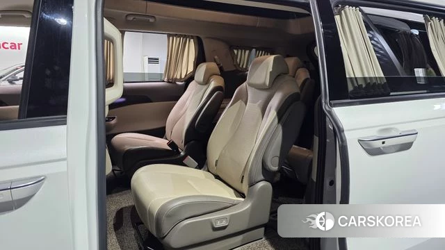 Kia Carnival 4th generation 2023 Белый из Кореи, фото 3