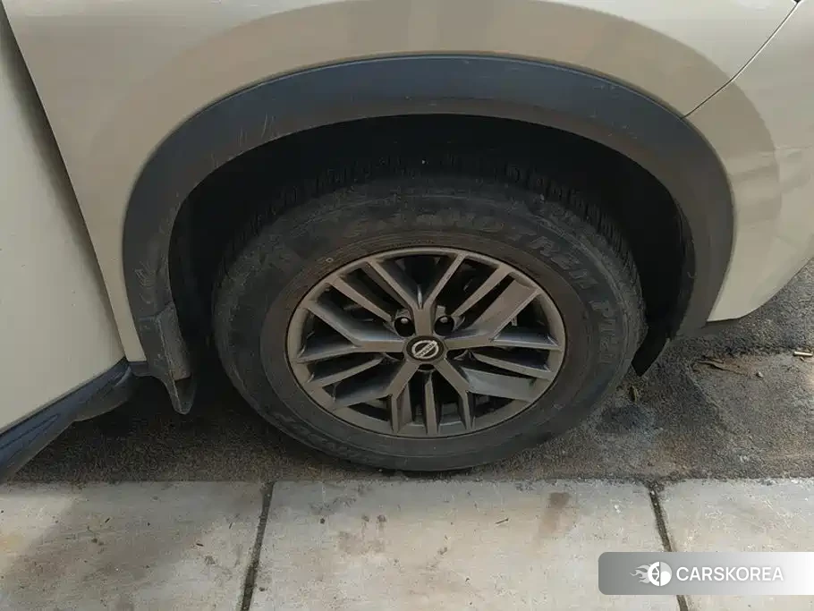 Nissan Qijun 2021 Белый из Китая, фото 3
