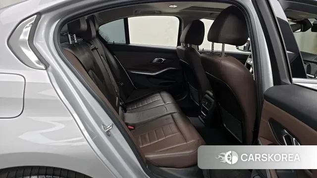 BMW 3 Series (G20) 2019 Серебряный из Кореи, фото 3