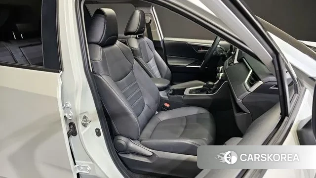 Toyota RAV4 5th Generation 2024 Белый из Кореи, фото 3