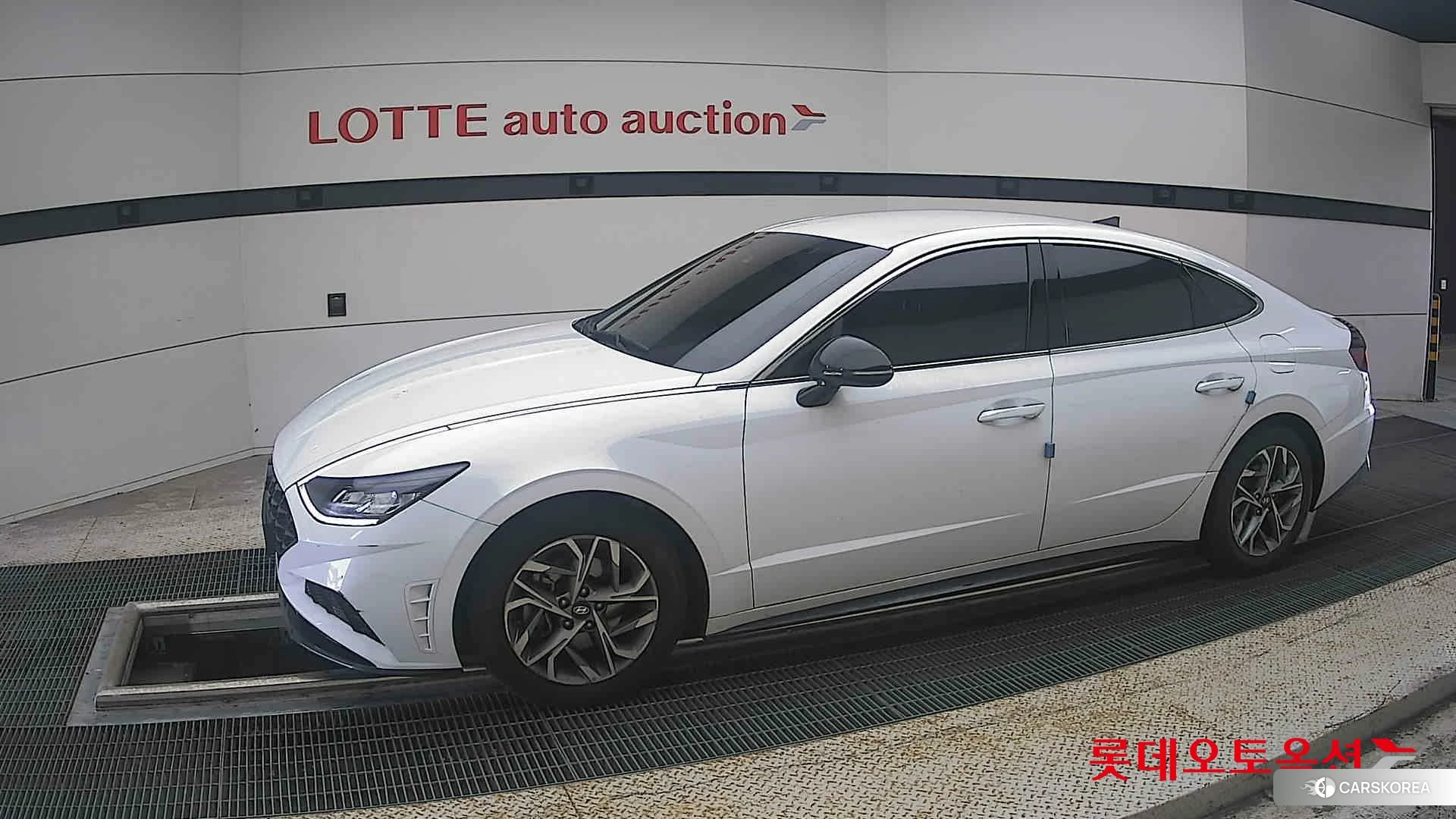 Hyundai Sonata 2023 Serenity White Pearl (Optional addition) из Кореи, фото 3