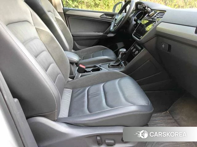 Volkswagen Tiguan L 2021 Белый из Китая, фото 3