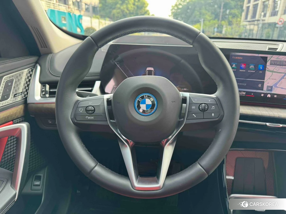 BMW iX1 2023 Белый из Китая, фото 3
