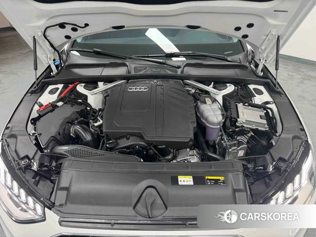 Audi A4L 2023 Белый из Китая, фото 3