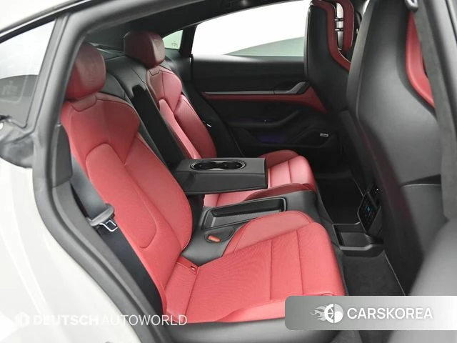Porsche Taycan 2022 Серебристо-серый из Кореи, фото 3