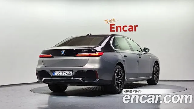 BMW 7 Series (G70) id 2671153 из Кореи 3