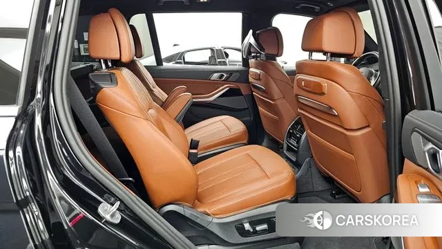 BMW X7 (G07) 2023 Черный из Кореи, фото 3