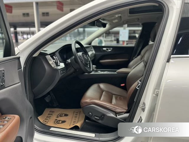 Volvo XC60 2019 Белый из Китая, фото 3