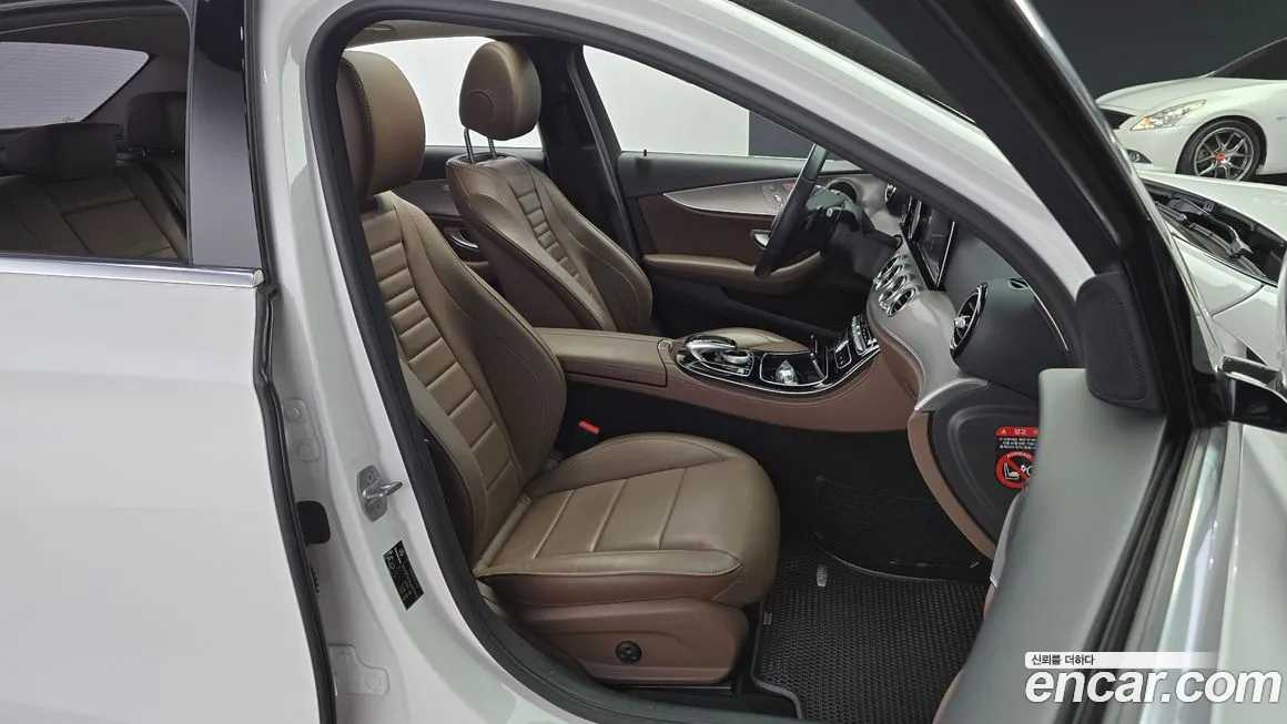 Mercedes-Benz E-Class W213 2018 Белый из Кореи, фото 3