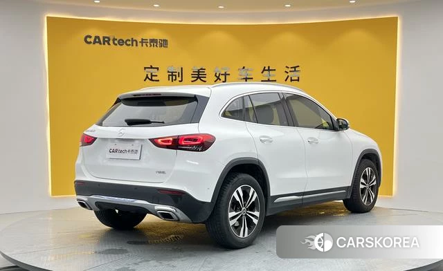 Mercedes-Benz GLA 2022 Белый из Китая, фото 3