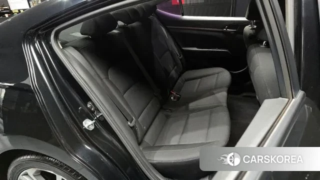 Hyundai Avante AD 2018 Черный из Кореи, фото 3