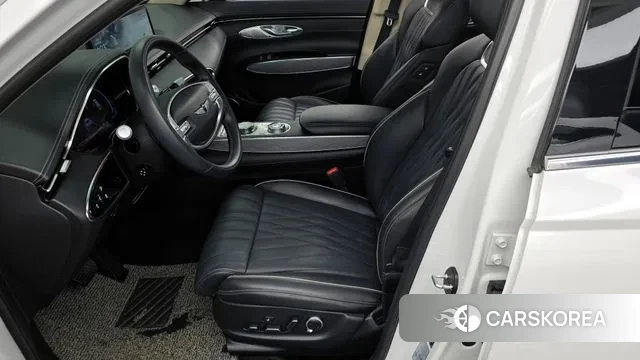 Genesis GV70 2023 Белый из Кореи, фото 3