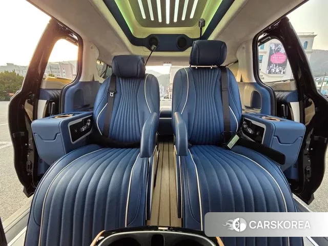 Kia Carnival 4th generation 2022 Черный из Кореи, фото 3