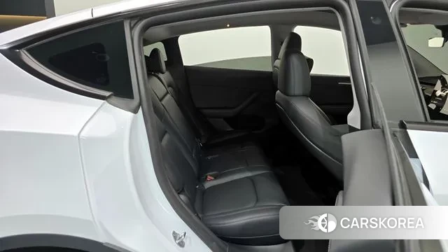 Tesla Model Y 2024 Белый из Кореи, фото 3