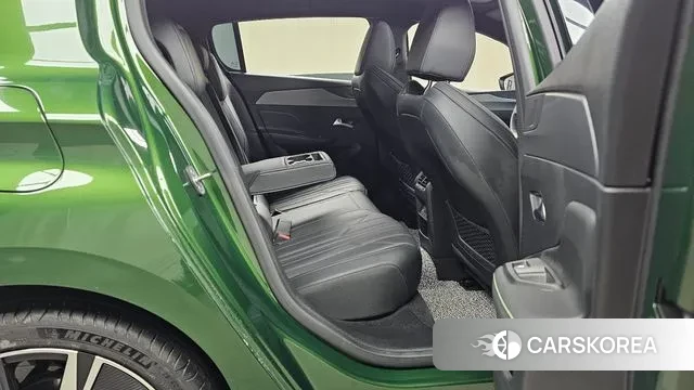 Peugeot 308 Third generation 2023 Зеленый из Кореи, фото 3