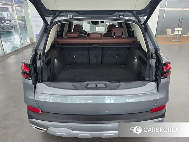 BMW X5 (G05) 2025 Серебристо-серый из Кореи, фото 3