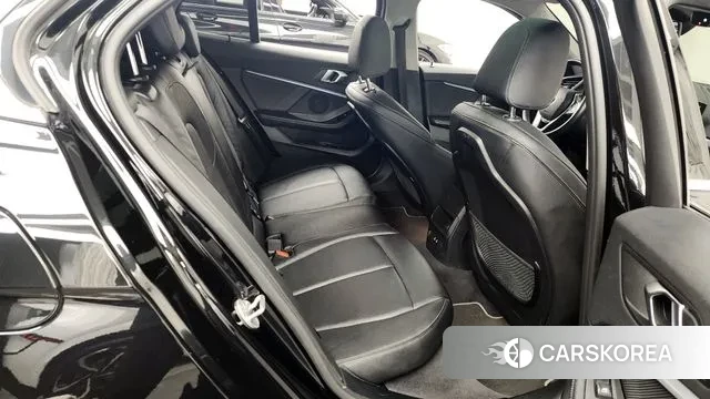 BMW 1 Series (F40) 2021 Черный из Кореи, фото 3