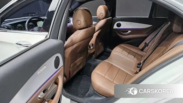 Mercedes-Benz E-Class W213 2020 Белый из Кореи, фото 3