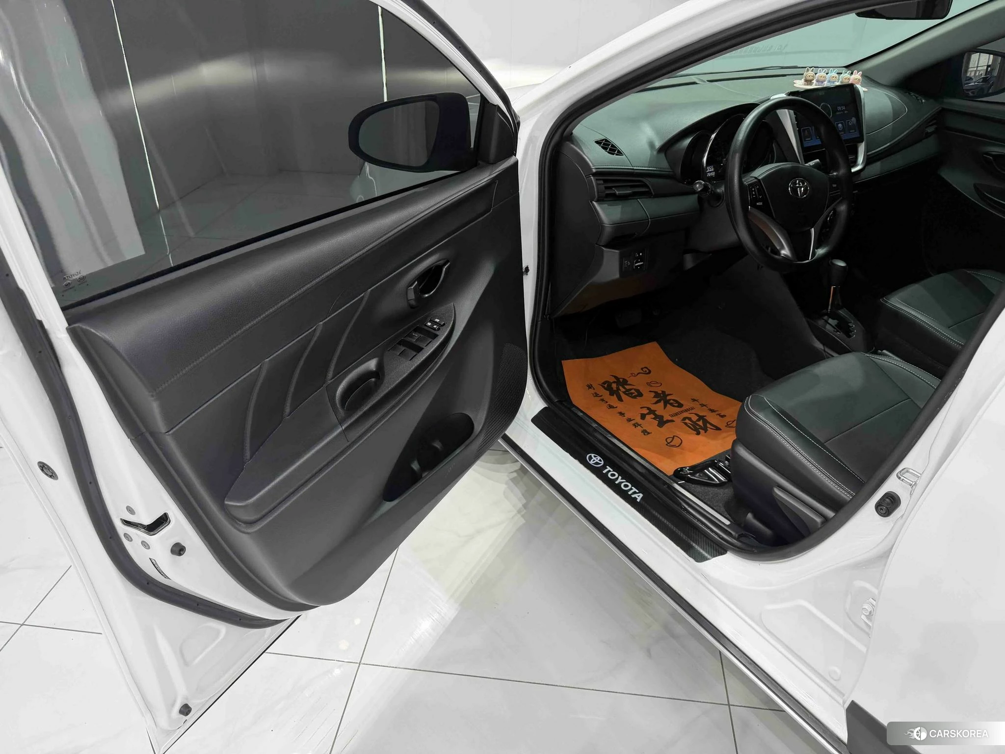 Toyota YARIS L Zhixuan 2021 Белый из Китая, фото 3