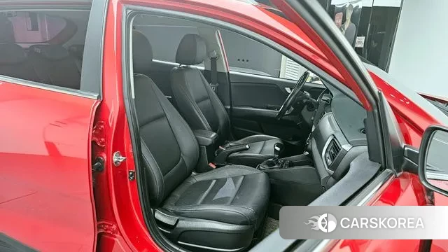 Kia Stonic 2019 Красный из Кореи, фото 3