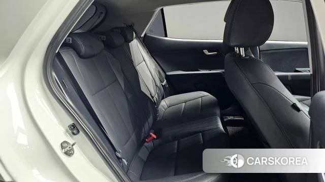 Kia Stonic 2019 Белый из Кореи, фото 3