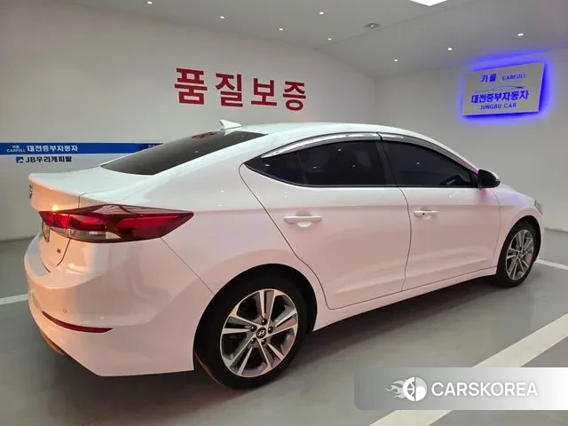 Hyundai Avante AD 2018 Белый из Кореи, фото 3