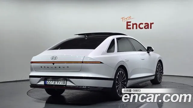 Hyundai Grandeur Hybrid (GN7) 2024 Белый из Кореи, фото 3