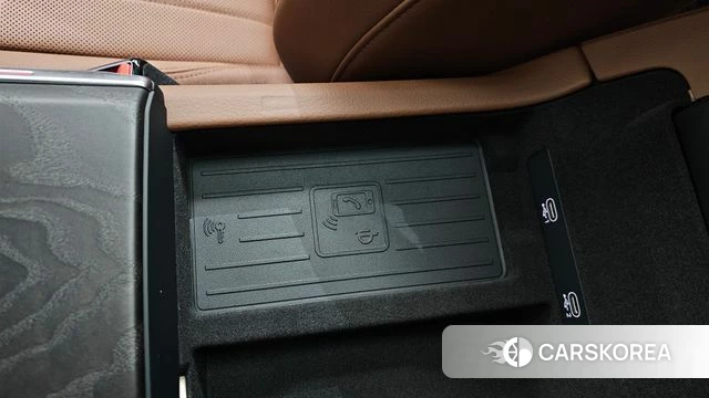 Audi A6 (C8) 2023 Черный из Кореи, фото 3