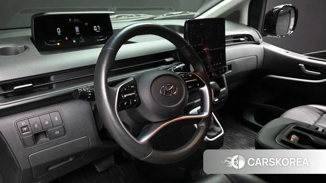 Hyundai Staria 2023 Черный из Кореи, фото 3
