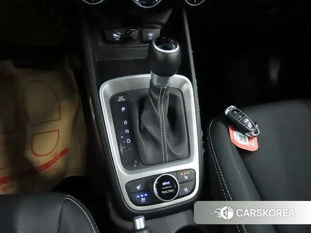 Hyundai Venue 2024 Серый из Кореи, фото 3