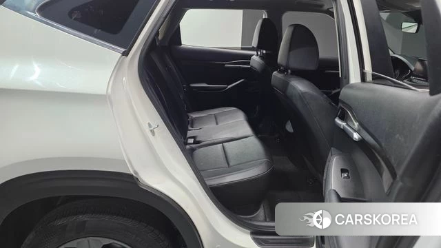 Kia Seltos 2022 Белый из Кореи, фото 3
