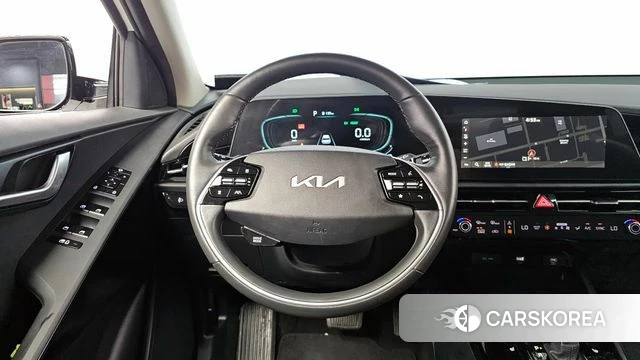 Kia Di Ol Nu Niro 2022 Белый из Кореи, фото 3