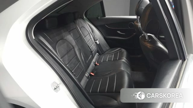 Mercedes-Benz C-Class W205 2021 Белый из Кореи, фото 3