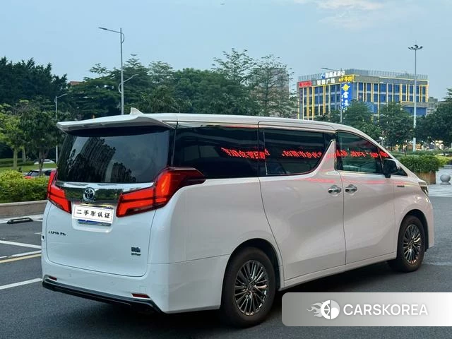 Toyota Elfa 2021 Белый из Китая, фото 3