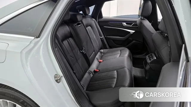 Audi A6 (C8) 2021 Белый из Кореи, фото 3