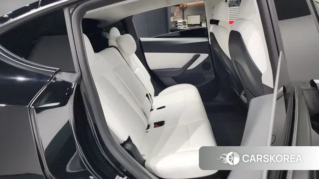 Tesla Model Y 2022 Черный из Кореи, фото 3