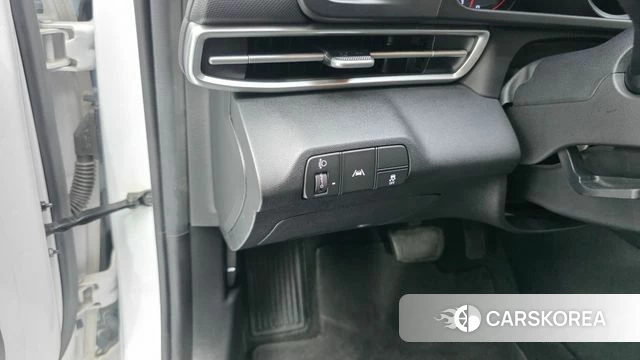 Hyundai Avante (CN7) 2021 Белый из Кореи, фото 3